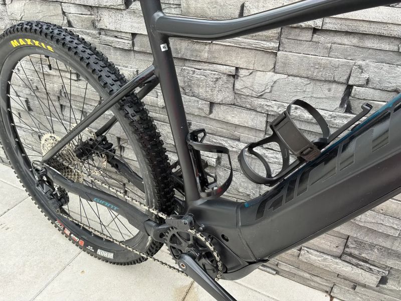 Giant Fathom E+