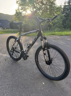 Trek 4500