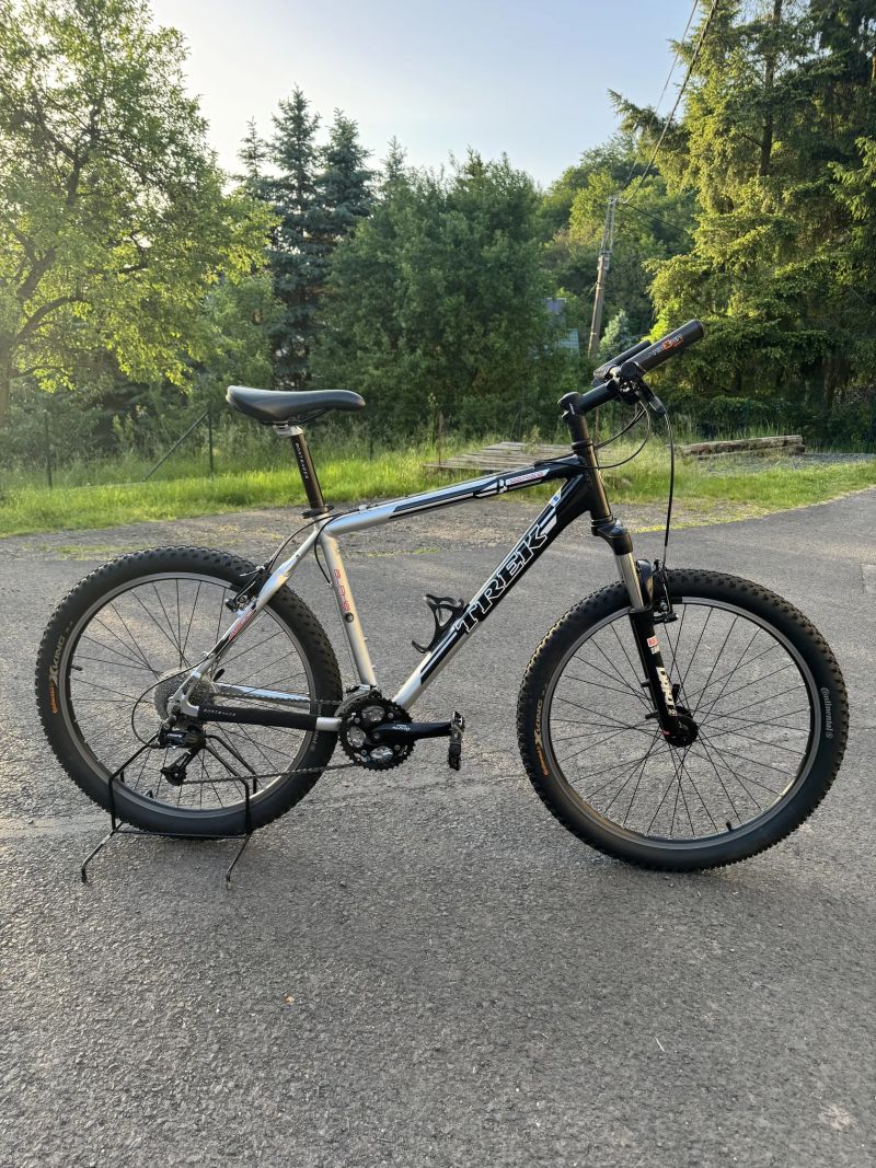 Trek 4500