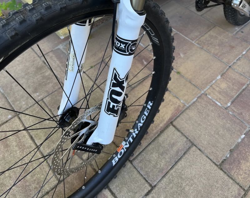 Prodám celoodpružené kolo Trek Fuel EX 8 (26") - Velikost M/L - Bronzová metalíza