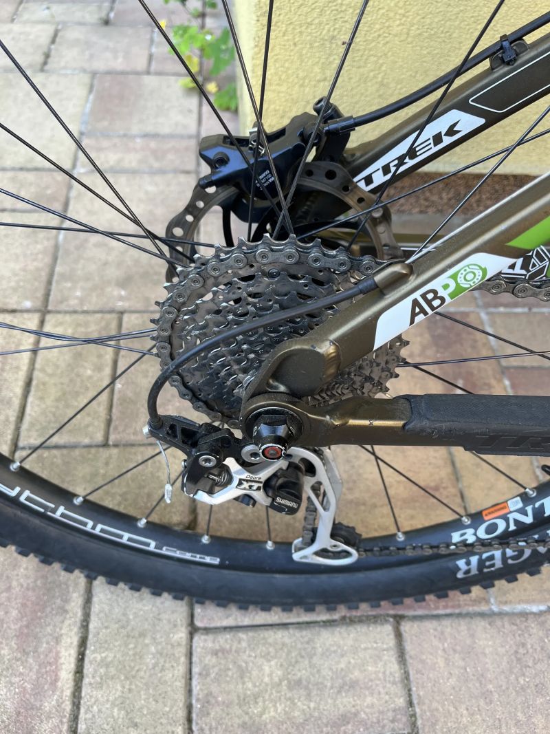 Prodám celoodpružené kolo Trek Fuel EX 8 (26") - Velikost M/L - Bronzová metalíza