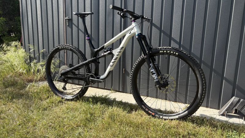 Zánovní kolo Canyon Spectral 29 AL 5