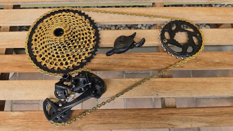 SRAM XX1 Eagle Gold 1x12 – sada (karbon, kazeta 10-50z)
