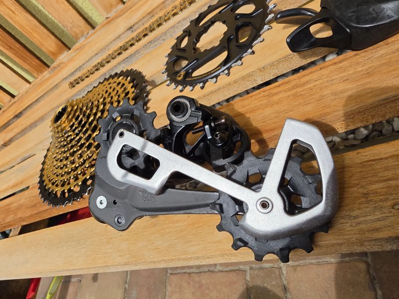 SRAM XX1 Eagle Gold 1x12 – sada (karbon, kazeta 10-50z)