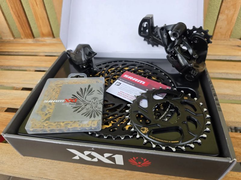 SRAM XX1 Eagle Gold 1x12 – sada (karbon, kazeta 10-50z)