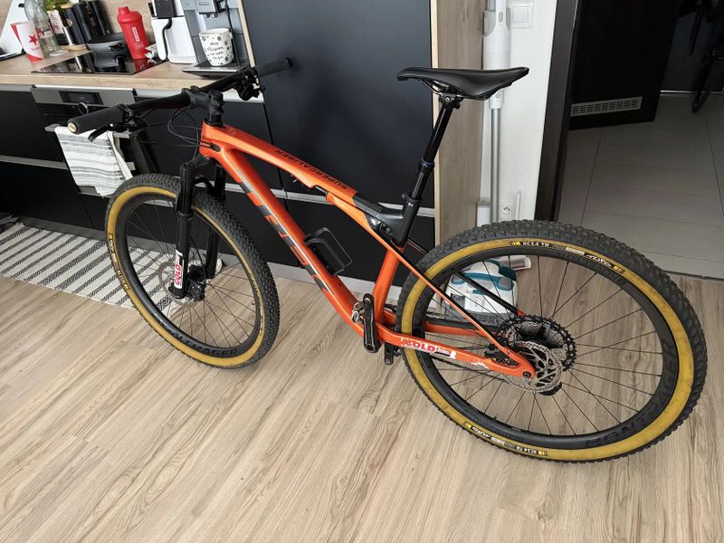 Trek SUPERCALIBER 9.7
