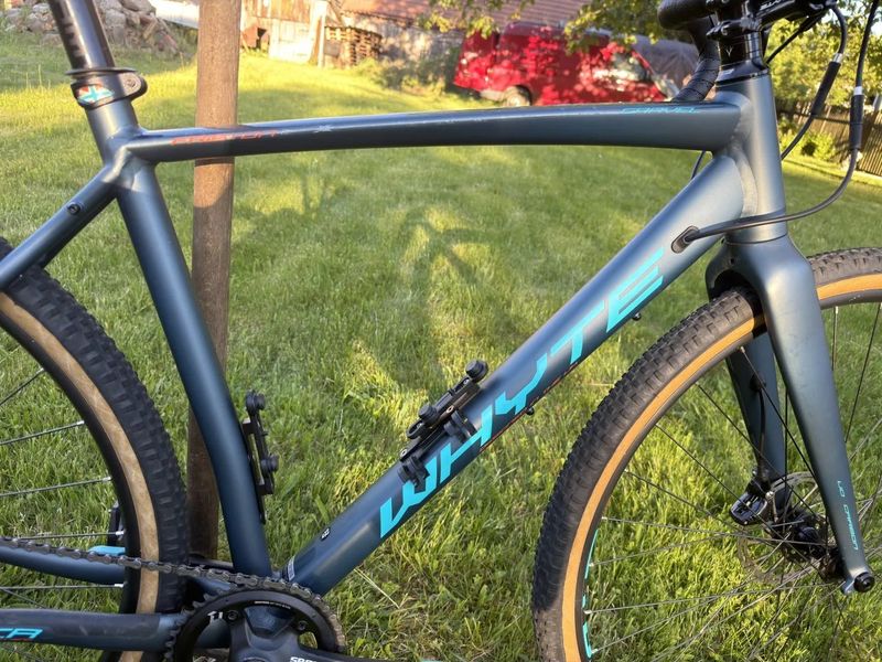 🚴‍♂️ WHYTE FRISTON V2 – gravel, co tě bude nutit jezdit dál a dál