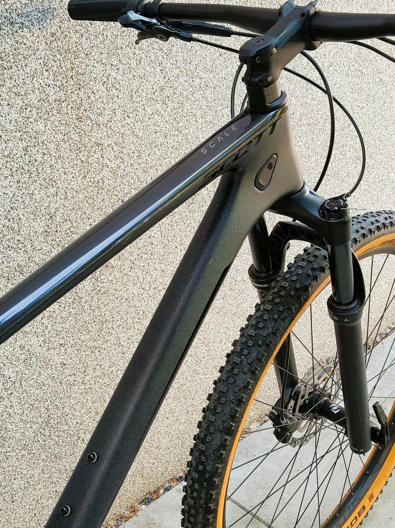 Scott Scale 940 vel. L carbon 29" 2021 TOP STAV