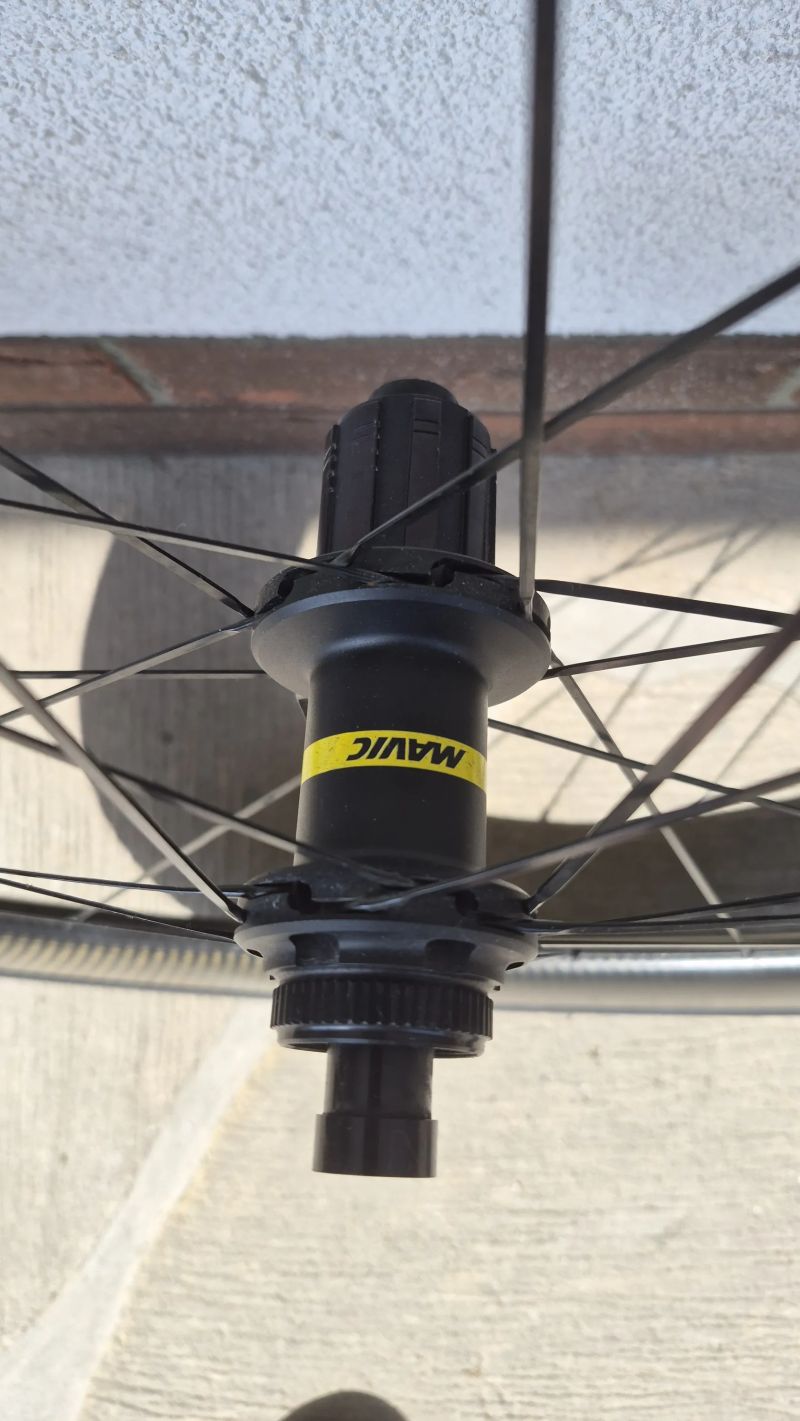 MAVIC COSMIC SL 65 DISC CARBON CENTERLOCK ořech SHIMANO