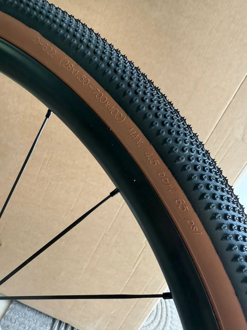 Nová DT Swiss G 1800 25 Spline DB 28" gravel vypletená kola