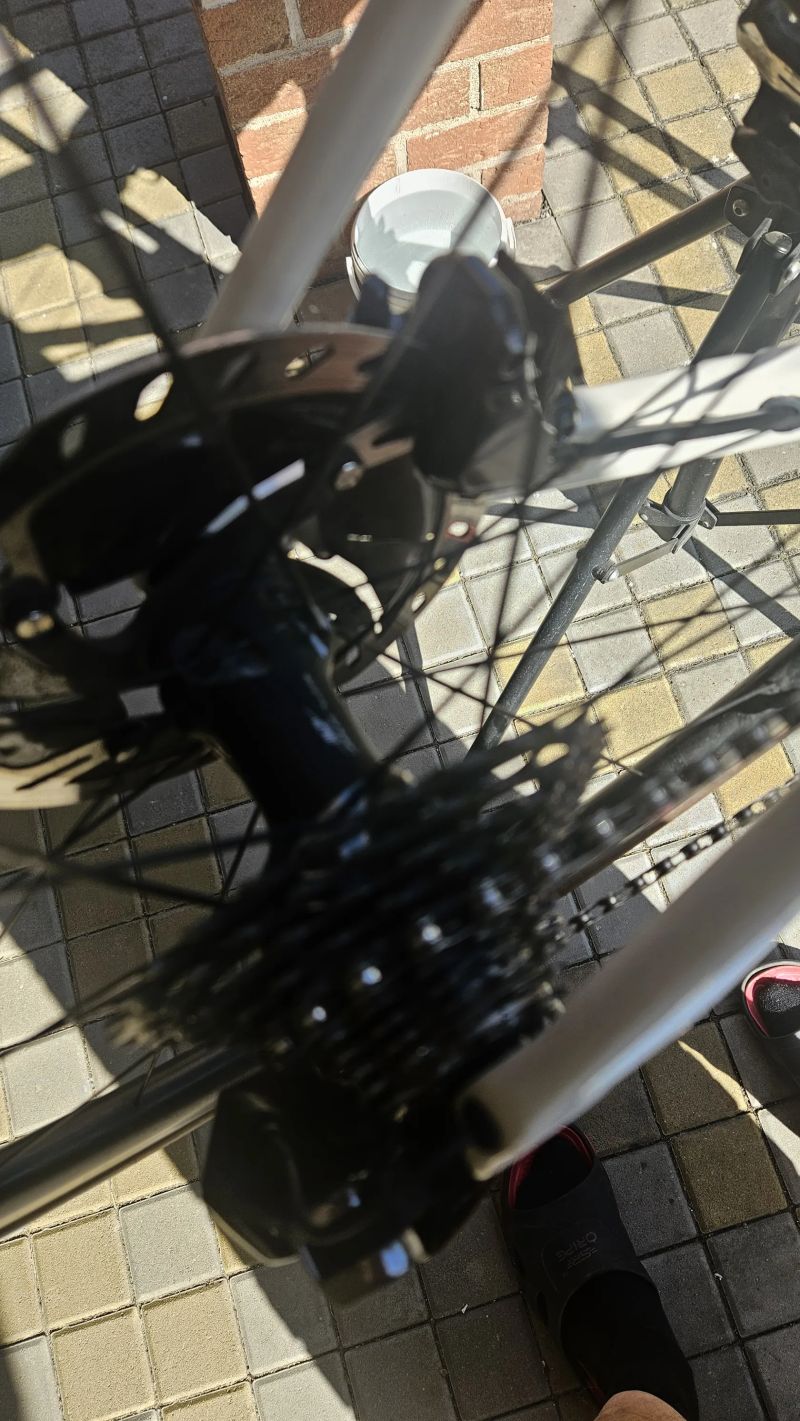 Canyon Ultimate CF SLX 9.0 Di2 Dura-Ace