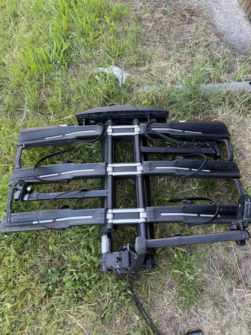 Thule Epos 3 nosic kol na tažné zarizeni