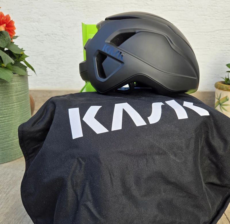 Kask Wasabi WG11 černá mat