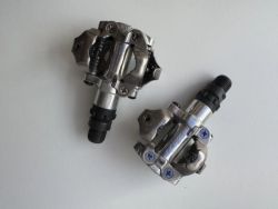 Pedály Shimano PD-M520