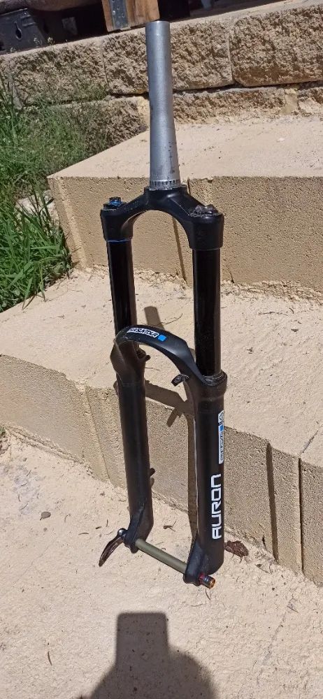 SR Suntour Auron 160