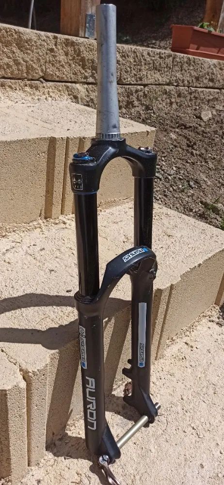 SR Suntour Auron 160