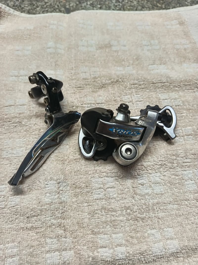 Přesmykač Shimano 