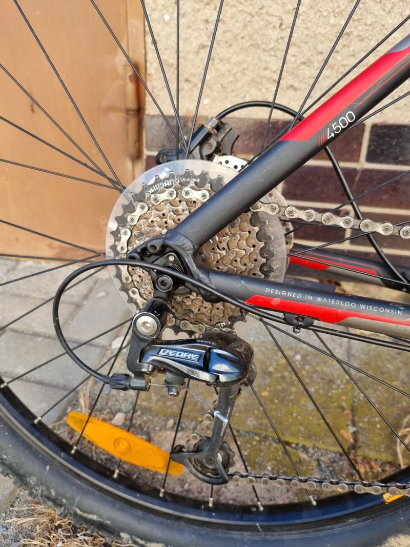 Trek 4500 - starší horské kolo