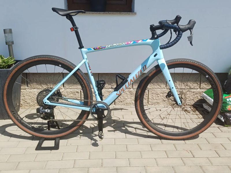Specialized Diverge Expert Carbon