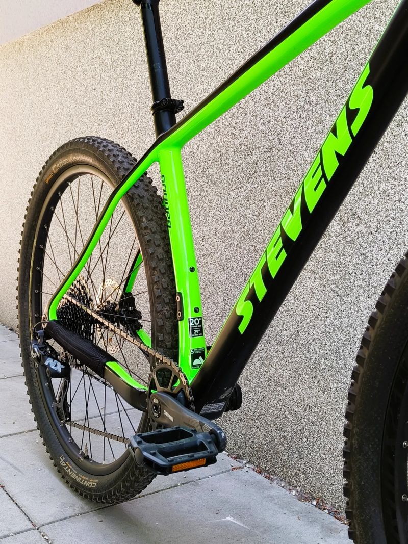 Stevens SONORA 29" vel. L/20" 2021 carbon TOP STAV