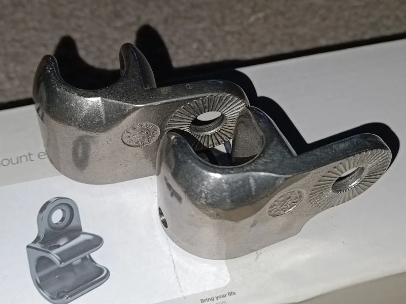 Thule Chariot axle mount závěs ezHitch pevná osa Rapilock RadoxX Trailer AxXle 