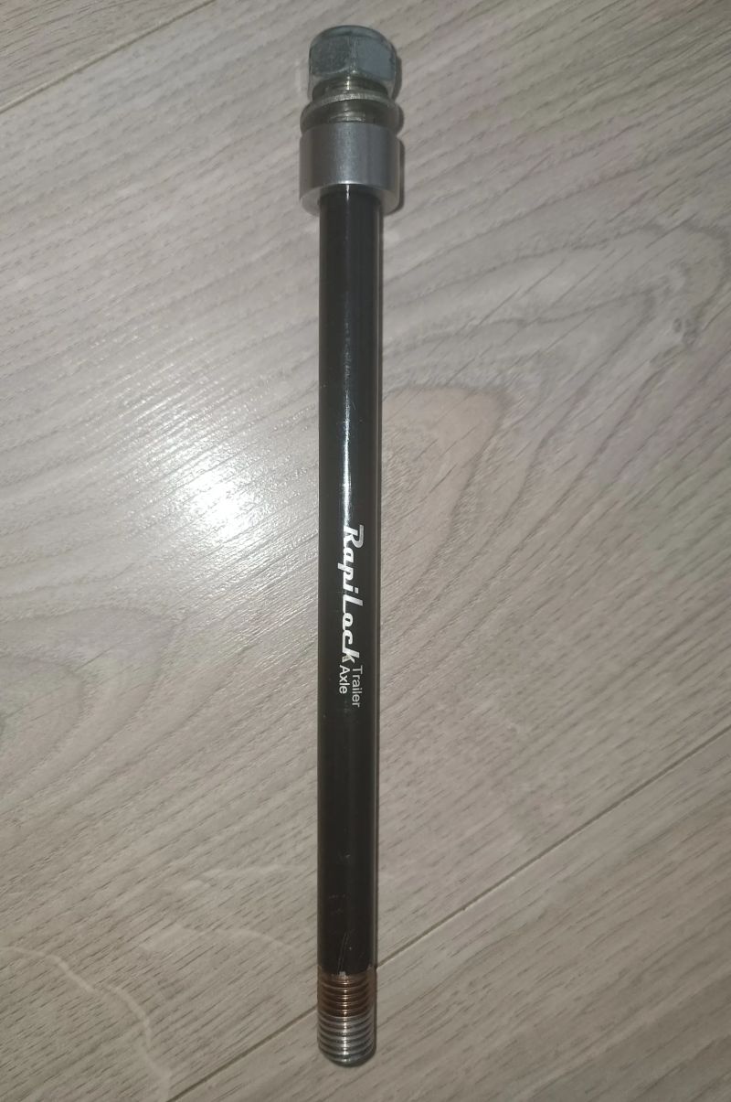 Thule Chariot axle mount závěs ezHitch pevná osa Rapilock RadoxX Trailer AxXle 