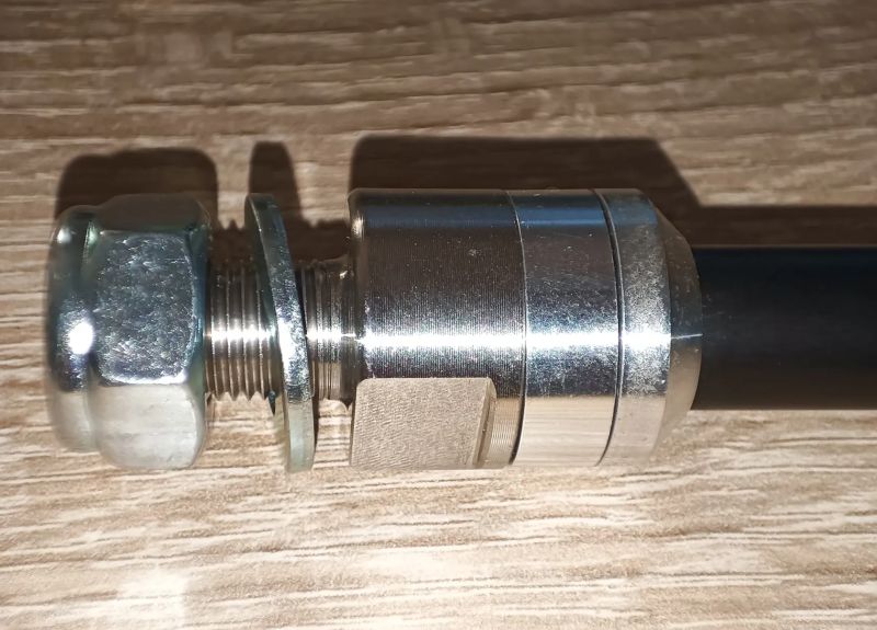 Thule Chariot axle mount závěs ezHitch pevná osa Rapilock RadoxX Trailer AxXle 