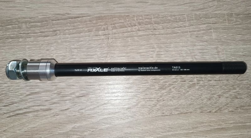 Thule Chariot axle mount závěs ezHitch pevná osa Rapilock RadoxX Trailer AxXle 