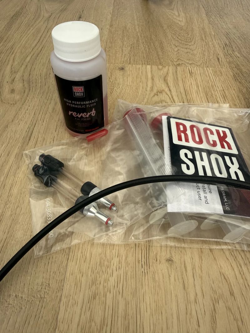 RockShox Reverb Stealth 31.6mm, zdvih 170mm + hydraulický remote