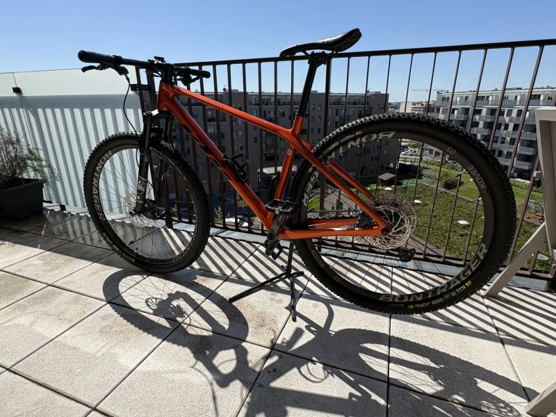 KTM Myroon Elite