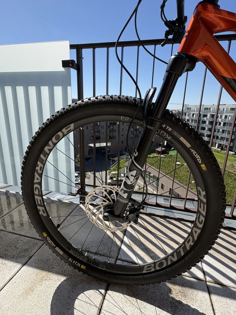 KTM Myroon Elite
