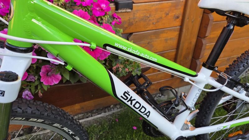 Dětské kolo 24" Superior RACER XC 24 "edice" ŠKODA AUTO minimálně použité jako NOVÉ. 