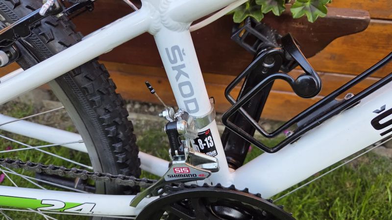 Dětské kolo 24" Superior RACER XC 24 "edice" ŠKODA AUTO minimálně použité jako NOVÉ. 