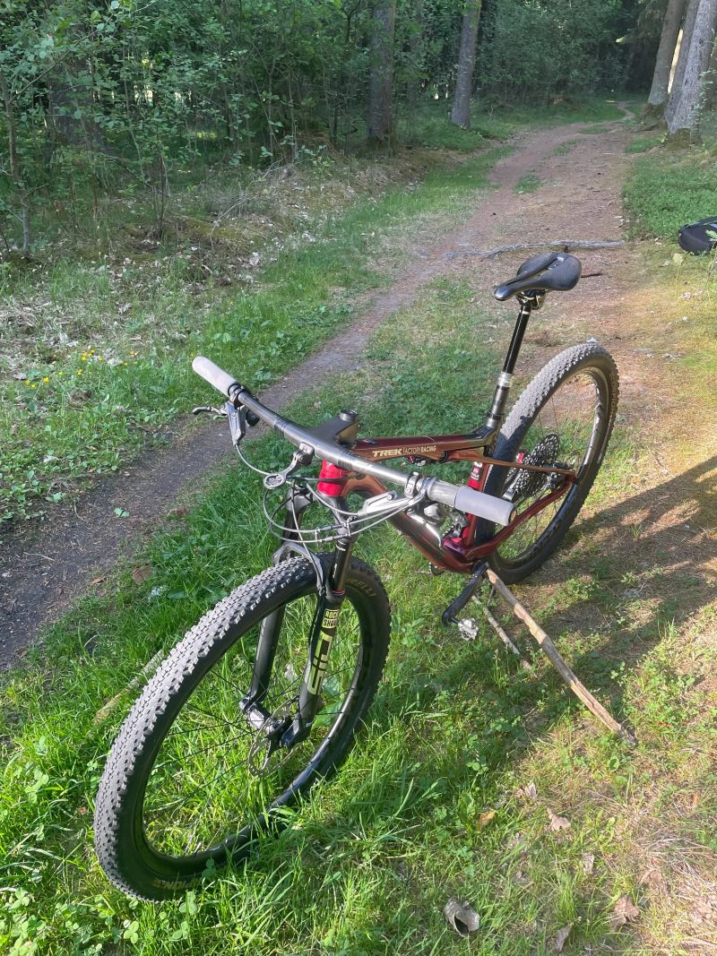 Trek SUPERCALIBER 9.7