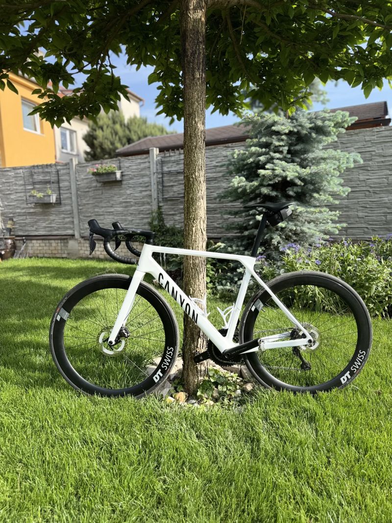 Canyon Ultimate CF SLX 8 Di2 Speed