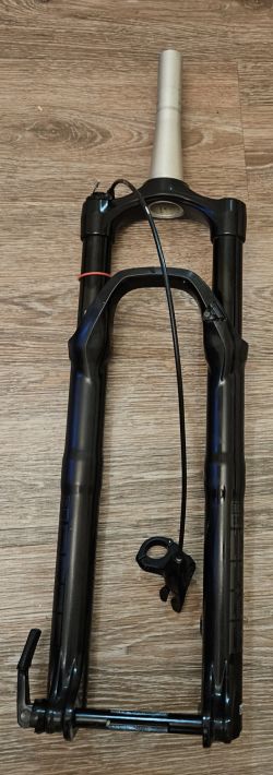 Odpružená vidlice Rock Shox REBA, BOOST, 110mm, 29" včetně páčky