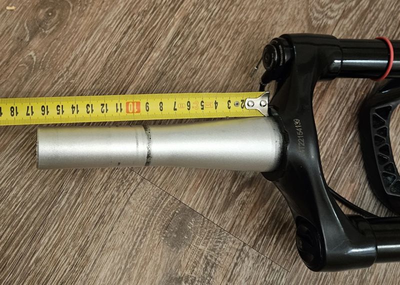 Odpružená vidlice Rock Shox REBA, BOOST, 110mm, 29" včetně páčky