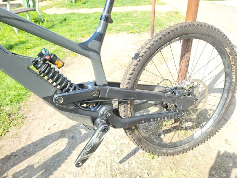 YT Industries Tues