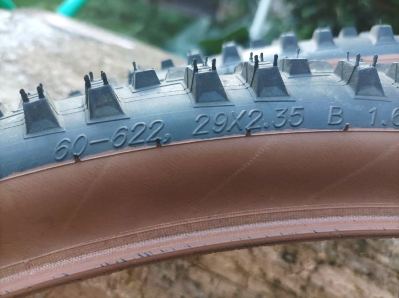 Prodám pláště Schwalbe 29x2.35