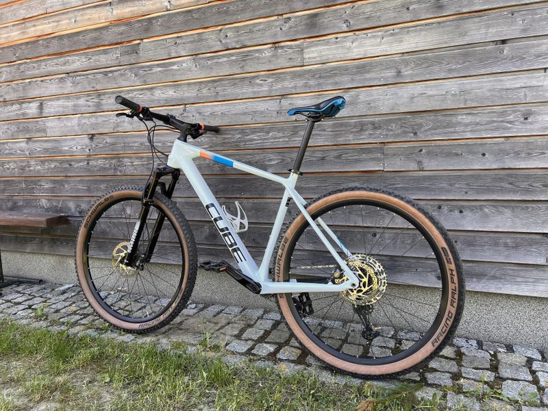 Cube reaction c62 pro velikost XL