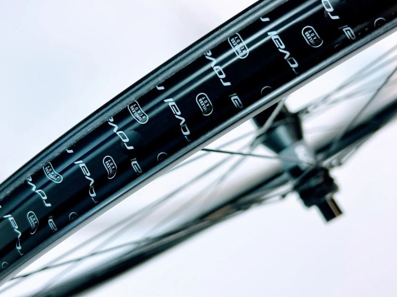 Specialized Roval Terra C karbonová zapletená kola 
