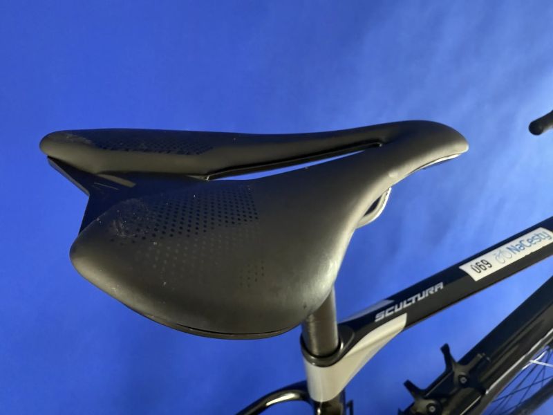 Merida Scultura 6000 Di2 elektrické řaz. 2x12 - kolo číslo 36. vel. M (54cm) pro postavy 175 - 182cm