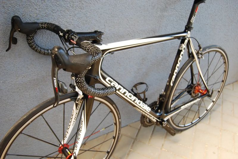 Cannondale SuperSix Carbon 58CM