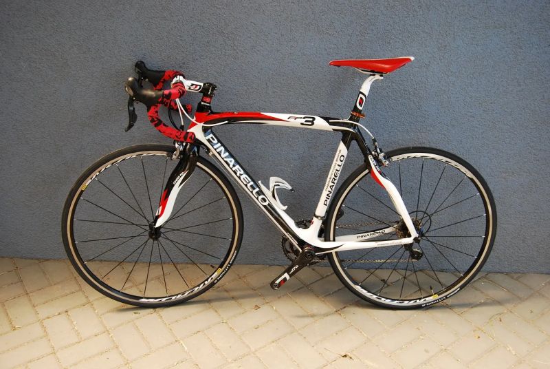 Karbonové silniční kolo Pinarello 53CM