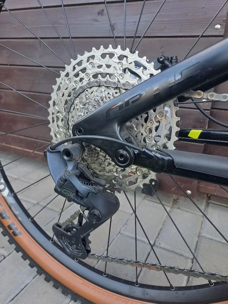 V TOP stavu bez oděrek - karbonový trail bike Norco Optic ve velikosti M / kola 27,5er