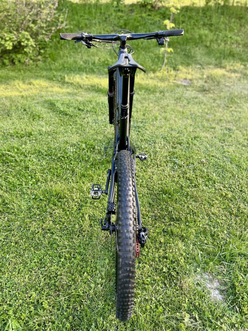 Specialized Turbo Levo FSR - nový lak a chip na 35km