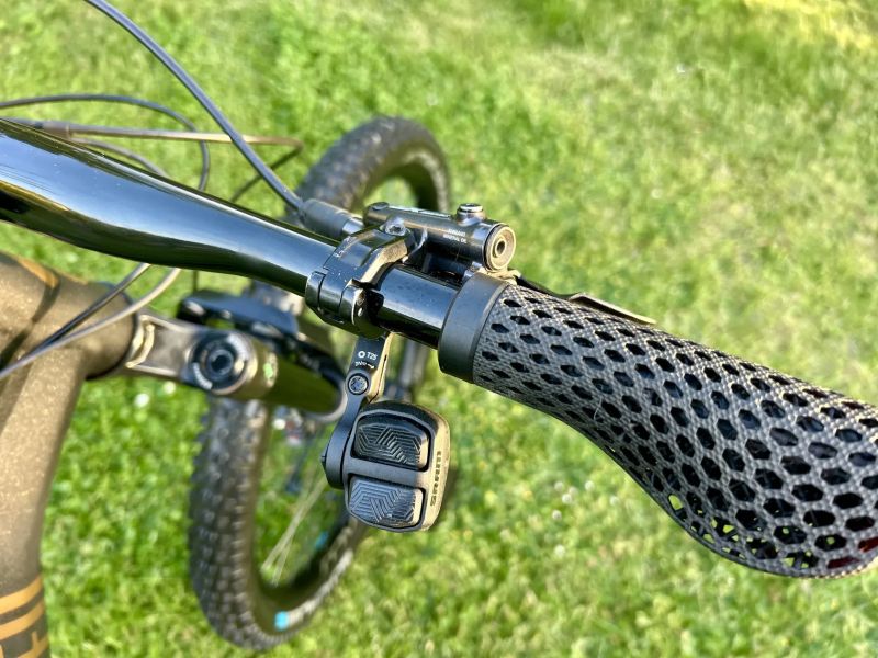 Specialized Turbo Levo FSR - nový lak a chip na 35km