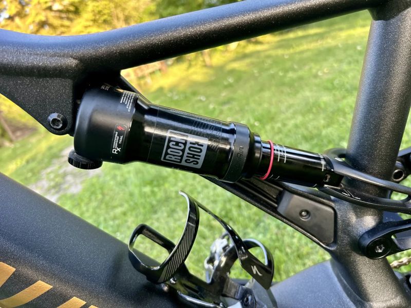 Specialized Turbo Levo FSR - nový lak a chip na 35km