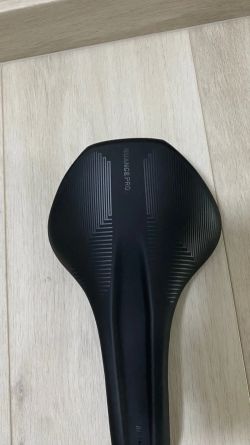 NOVE Sedlo Cube Acid Nuance PRO 142mm