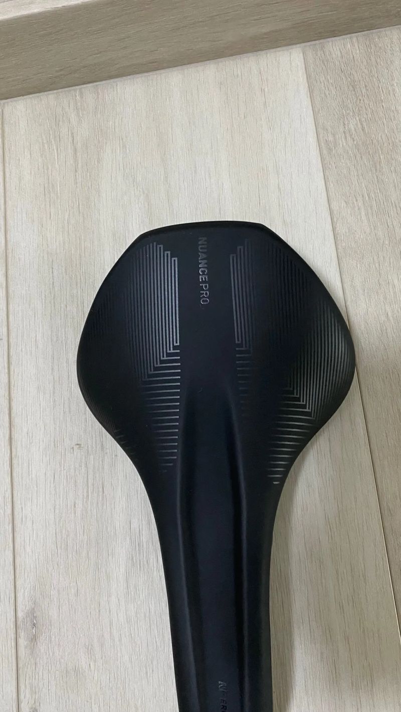 NOVE Sedlo Cube Acid Nuance PRO 142mm